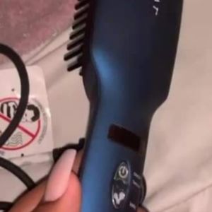 Monat Straightening Brush! Brand new!